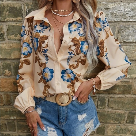 New floral print button down top - Picture 6 of 6